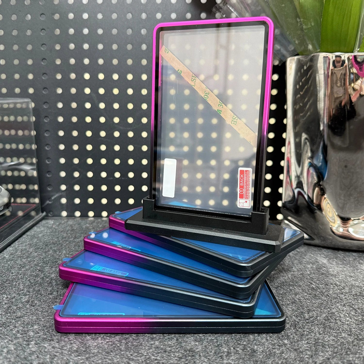Magnetic Aluminum Slab Display Case – Dual-Tone Finish